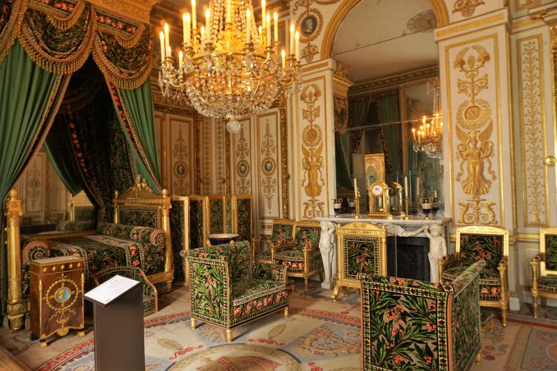 Visiting Fontainebleau Palace from Paris - wired2theworld