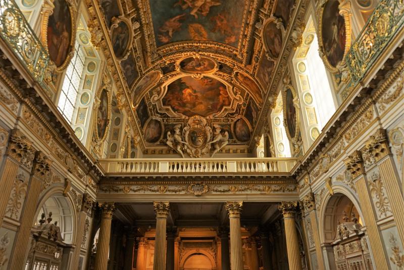 Visiting Fontainebleau Palace from Paris - wired2theworld