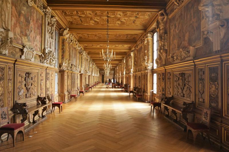 Visiting Fontainebleau Palace from Paris - wired2theworld