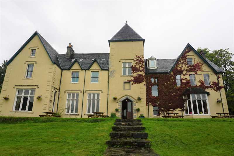 Glenfinnan House