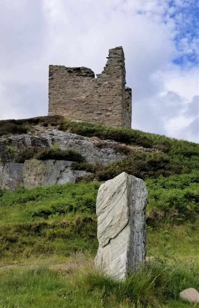 Standing stone on the way up to the castle.