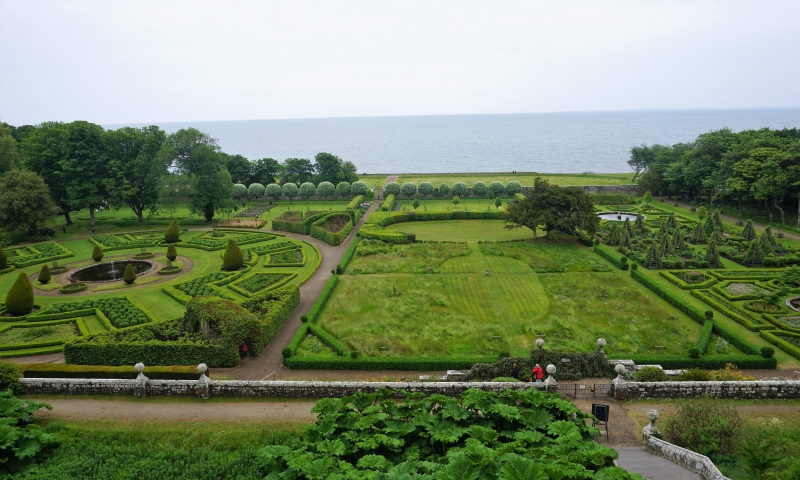 Dunrobin Castle Garden